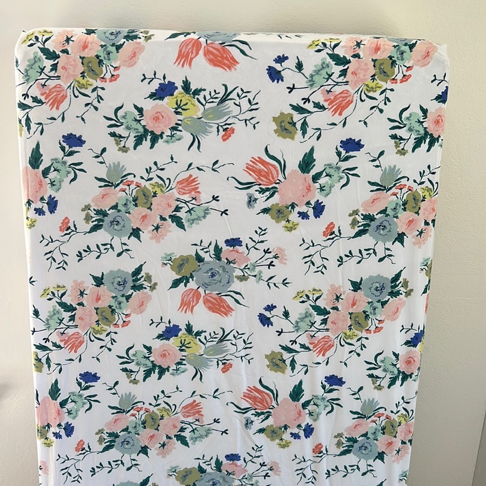 Crate & Barrel Crib sheet set (2) & changing pad cover - Dutch Tulip print